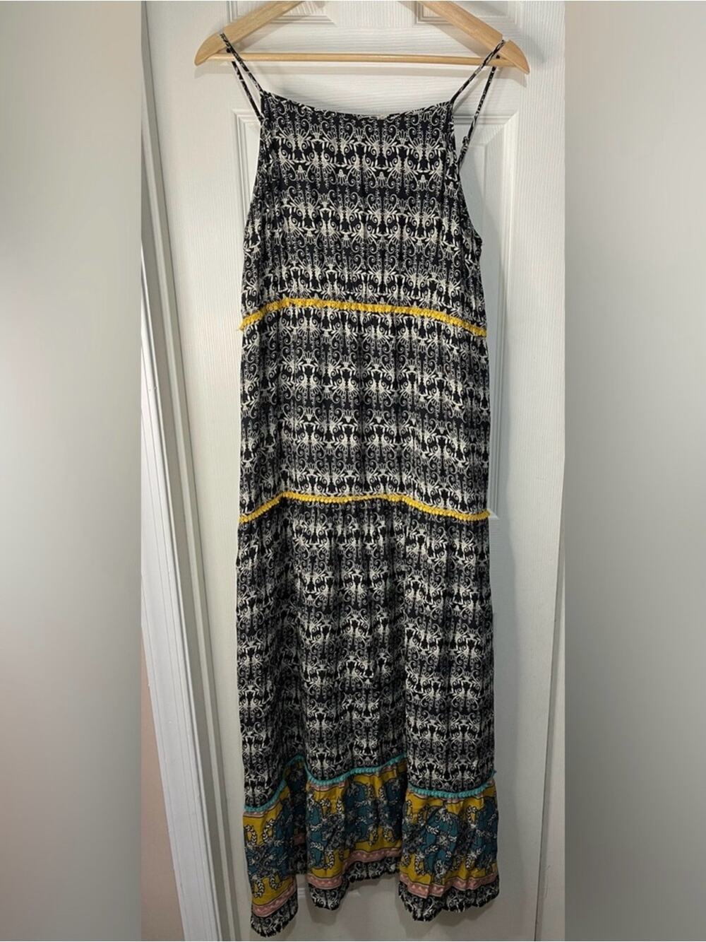 THML Boho Hippie Floral Tiered Maxi Dress size Large